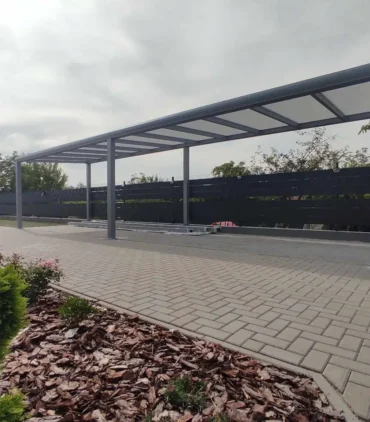 Alumínium autóbeálló építése oldalfalakkal