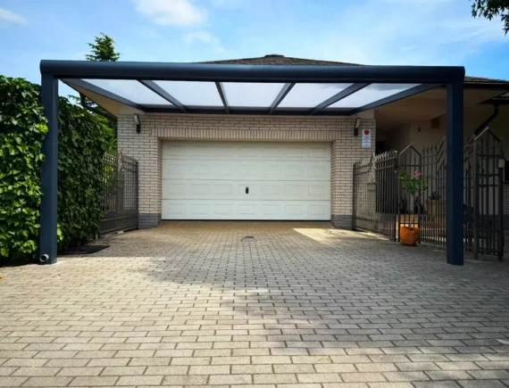 Alumínium kocsibeálló építése egyedi igényekre szabva