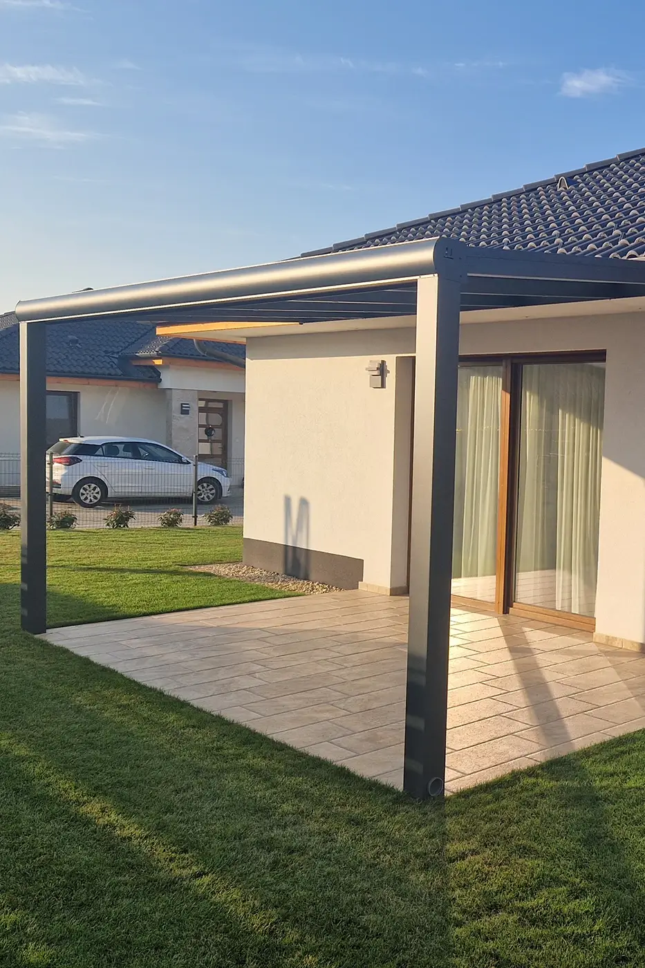 Modern terasztető építése és kivitelezése