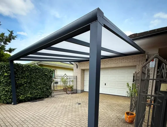 Modern kocsibeálló építése